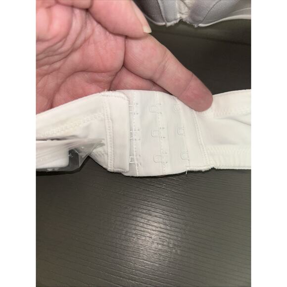 NWT Maidenform Women's White Stay Put Strapless Push Up Underwire Bra - 38D - Picture 7 of 7